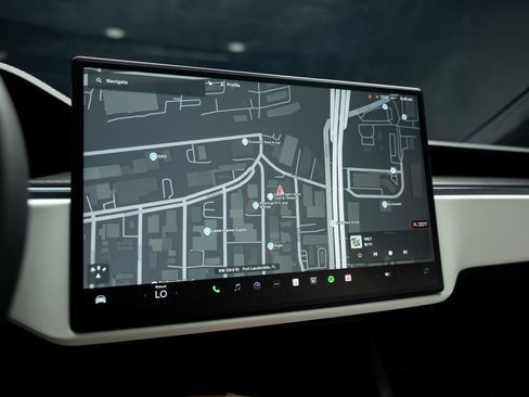 Used 2023 Tesla Model X Plaid image 46