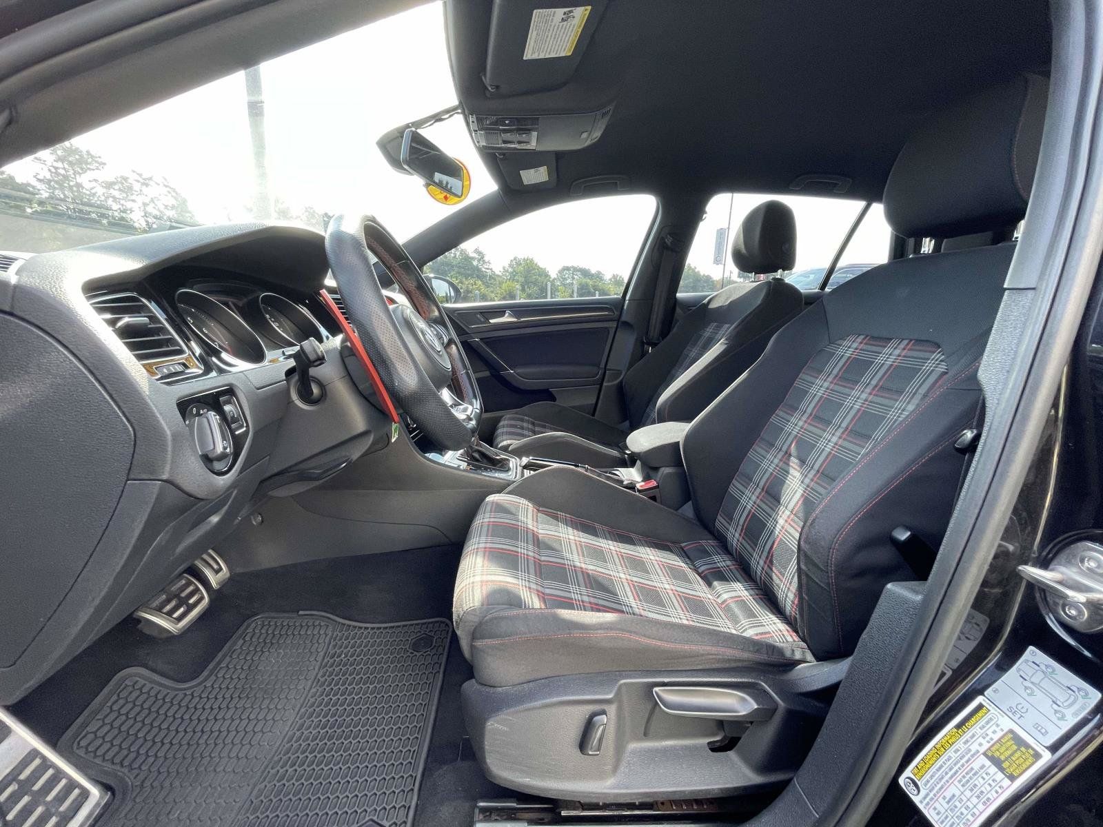 Used 2018 Volkswagen GTI S FWD image 13