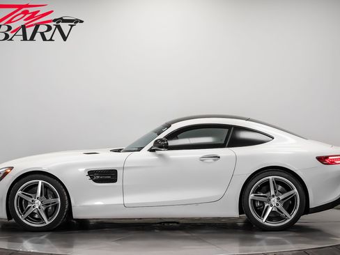 Used 2017 Mercedes-Benz AMG GT Coupe image 2