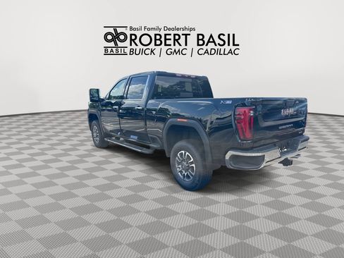 New 2026 GMC Sierra 3500 SLT w/ SLT Premium Package AWD/4WD image 6