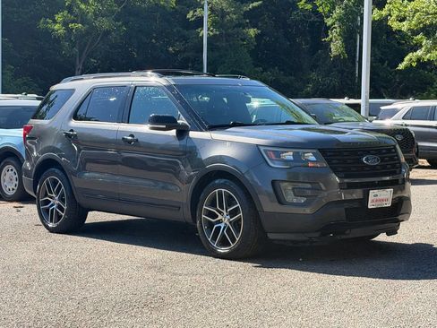 Used 2016 Ford Explorer Sport w/ Equipment Group 401A AWD/4WD image 1