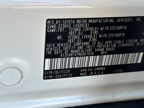 Certified 2021 Toyota RAV4 XSE image 34