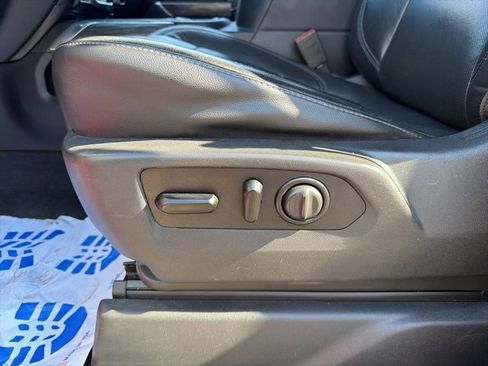 Used 2020 Chevrolet Silverado 2500 LTZ w/ LTZ Premium Package image 25