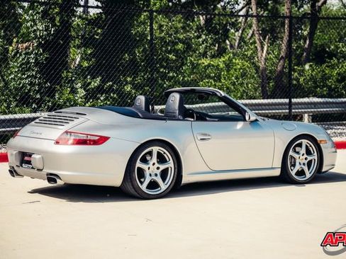 Used 2006 Porsche 911 Carrera RWD image 40