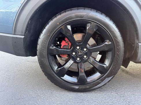 Used 2020 Ford Explorer ST w/ ST Street Pack image 22