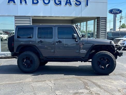 Used 2016 Jeep Wrangler Unlimited Sport w/ Quick Order Package 24S AWD/4WD image 4