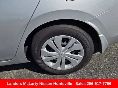 Used 2025 Nissan Versa S w/ Trunk Package FWD image 12