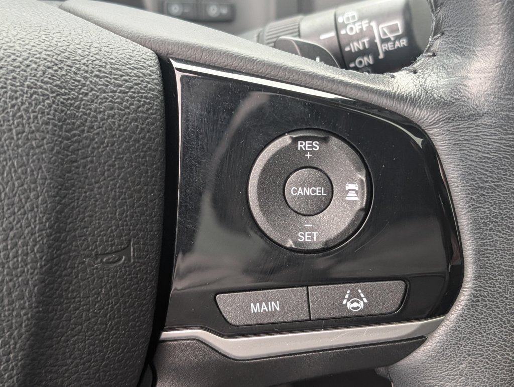 Used 2019 Honda Pilot Touring image 16
