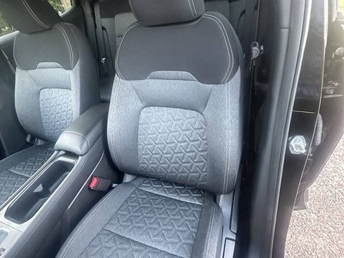 Used 2026 Nissan Kicks SV AWD/4WD image 20