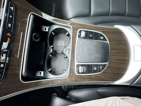 Used 2020 Mercedes-Benz GLC 300 4MATIC image 21