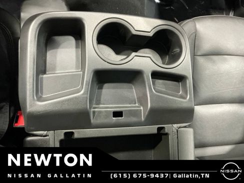 Used 2023 GMC Sierra 1500 SLT AWD/4WD image 42