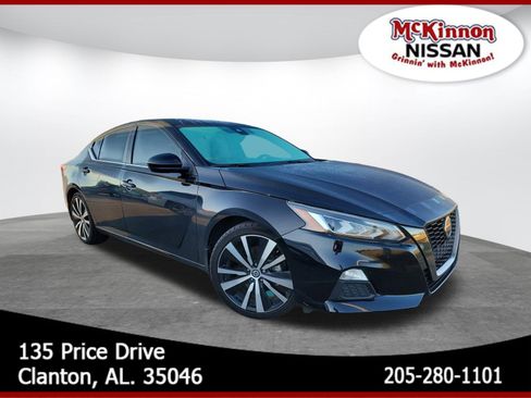 Used 2022 Nissan Altima 2.5 SR image 1
