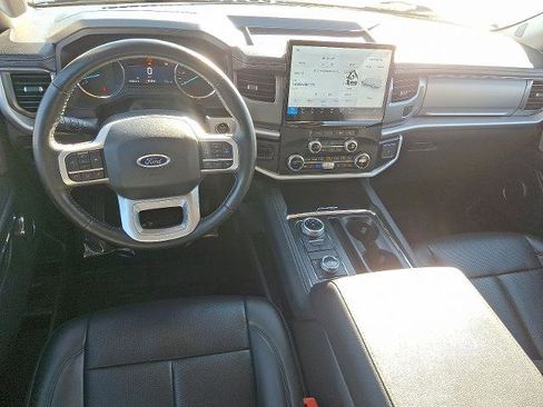 Certified 2024 Ford Expedition Max XLT image 12