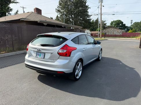 Used 2013 Ford Focus Titanium w/ Titanium Handling Pkg FWD image 4