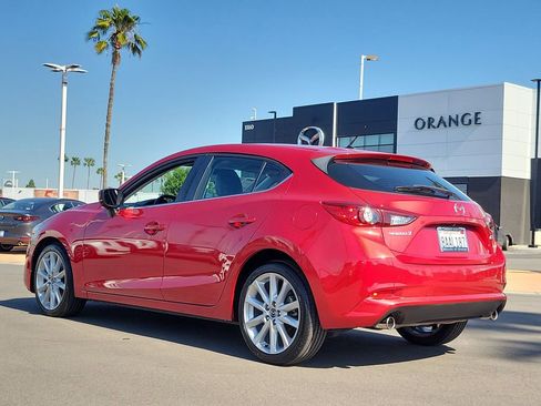 Used 2017 MAZDA MAZDA3 Touring image 2