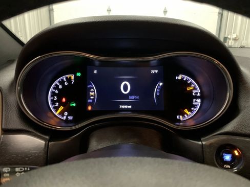 Used 2017 Jeep Grand Cherokee Laredo w/ Quick Order Package 23E image 25