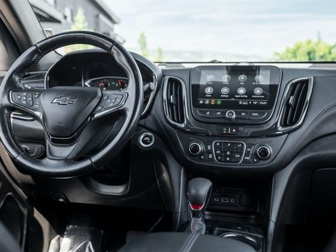 Used 2022 Chevrolet Equinox RS w/ Infotainment Package AWD/4WD image 19
