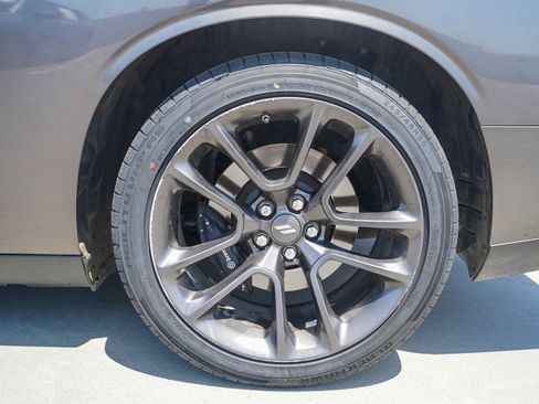 Used 2021 Dodge Challenger R/T Scat Pack w/ Driver Convenience Group RWD image 9