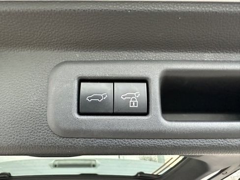 Used 2023 Toyota Sequoia Limited image 26