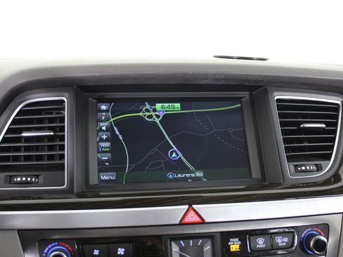 Used 2015 Hyundai Genesis 3.8 image 25