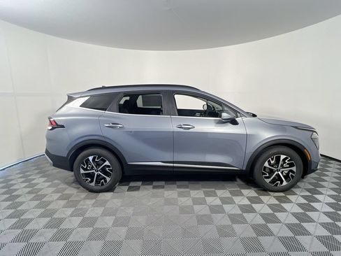 Used 2023 Kia Sportage EX FWD image 2