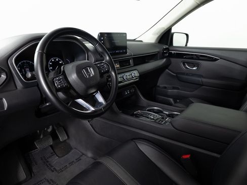 Used 2023 Honda Pilot Touring image 12