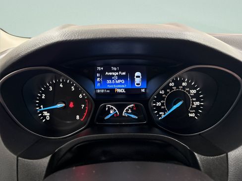 Used 2017 Ford Focus SE FWD image 31