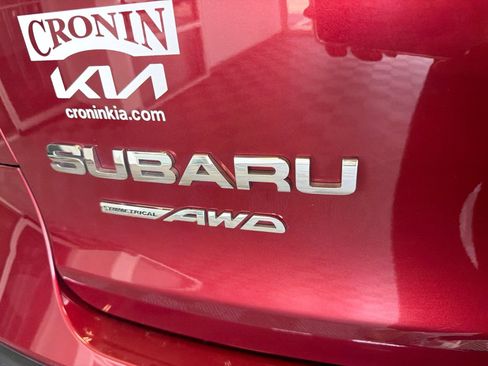 Used 2023 Subaru Ascent Premium w/ Convenience Package AWD/4WD image 8