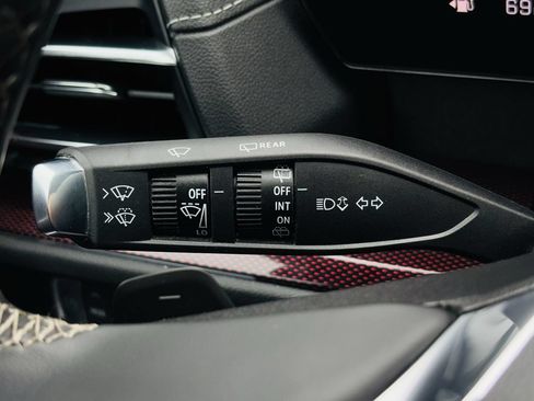 Used 2025 Chevrolet Traverse Z71 w/ Enhanced Driving Package AWD/4WD image 57