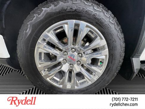 Used 2023 GMC Sierra 1500 Denali w/ Technology Package image 9