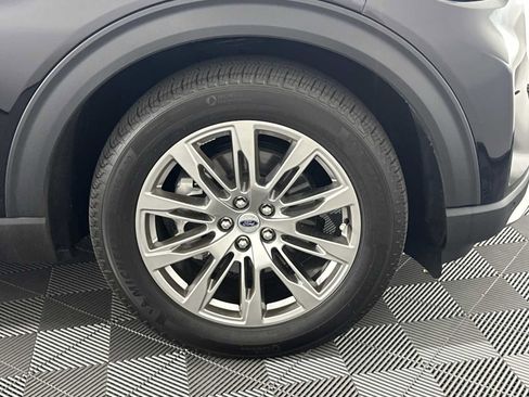 Used 2025 Ford Explorer Platinum RWD image 15