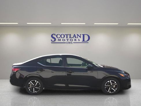 Used 2024 Nissan Sentra SV FWD image 4