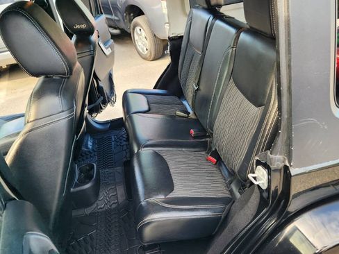 Used 2014 Jeep Wrangler Unlimited Sport AWD/4WD image 36
