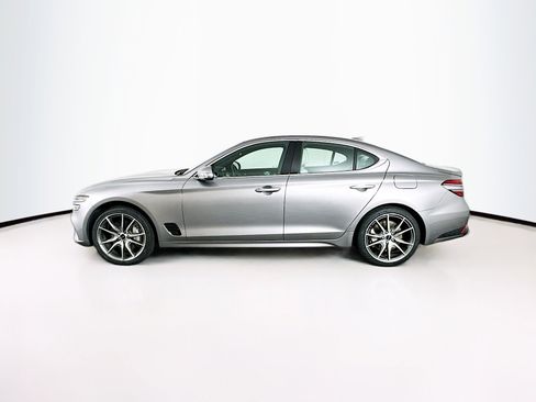 Used 2025 Genesis G70 2.5T image 4