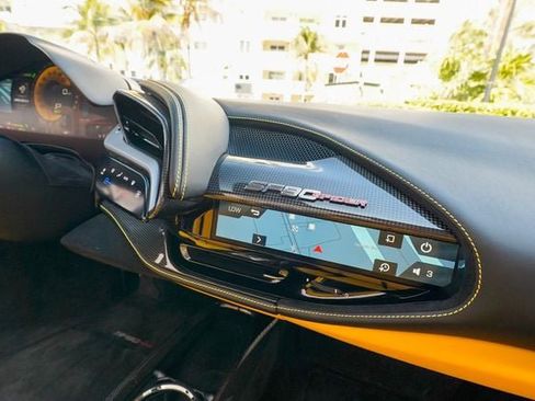 Used 2022 Ferrari SF90 Spider image 95