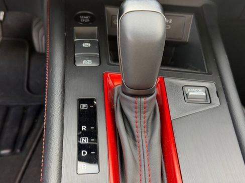 Certified 2025 Nissan Kicks SR image 19