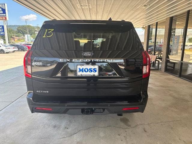 Certified 2025 Ford Expedition Active RWD image 5
