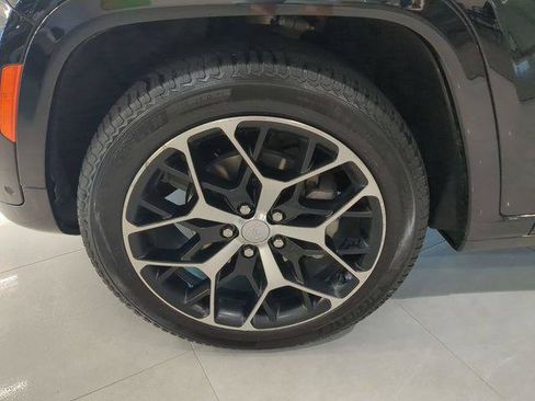 Certified 2023 Jeep Grand Cherokee Summit AWD/4WD image 20
