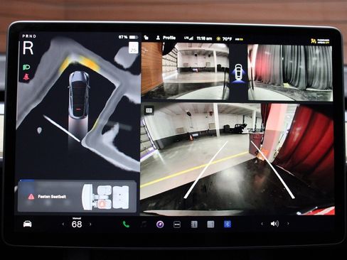 Used 2023 Tesla Model Y Long Range image 30