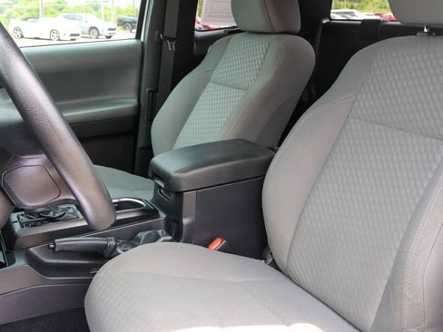 Used 2023 Toyota Tacoma SR RWD image 5