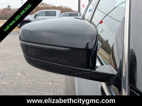 Used 2023 BMW 530i xDrive w/ Premium Package image 11