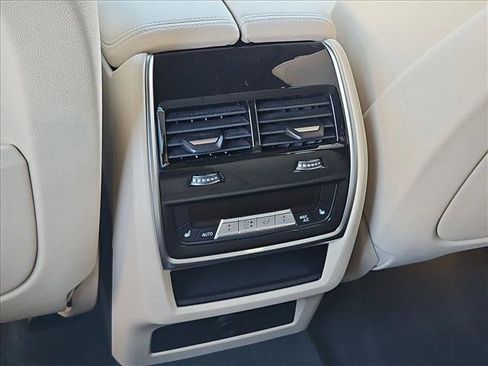 Certified 2022 BMW X5 xDrive45e w/ Climate Comfort Package AWD/4WD image 17