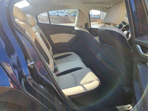 Used 2015 MAZDA MAZDA3 s Grand Touring w/ Technology Package FWD image 30