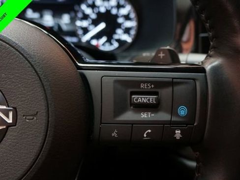 Certified 2025 Nissan Pathfinder SL AWD/4WD image 23