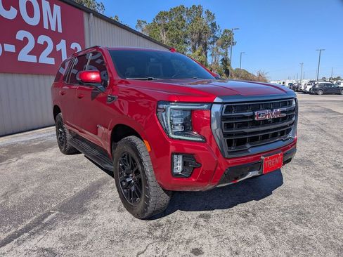 Used 2022 GMC Yukon AT4 w/ Technology Package image 7