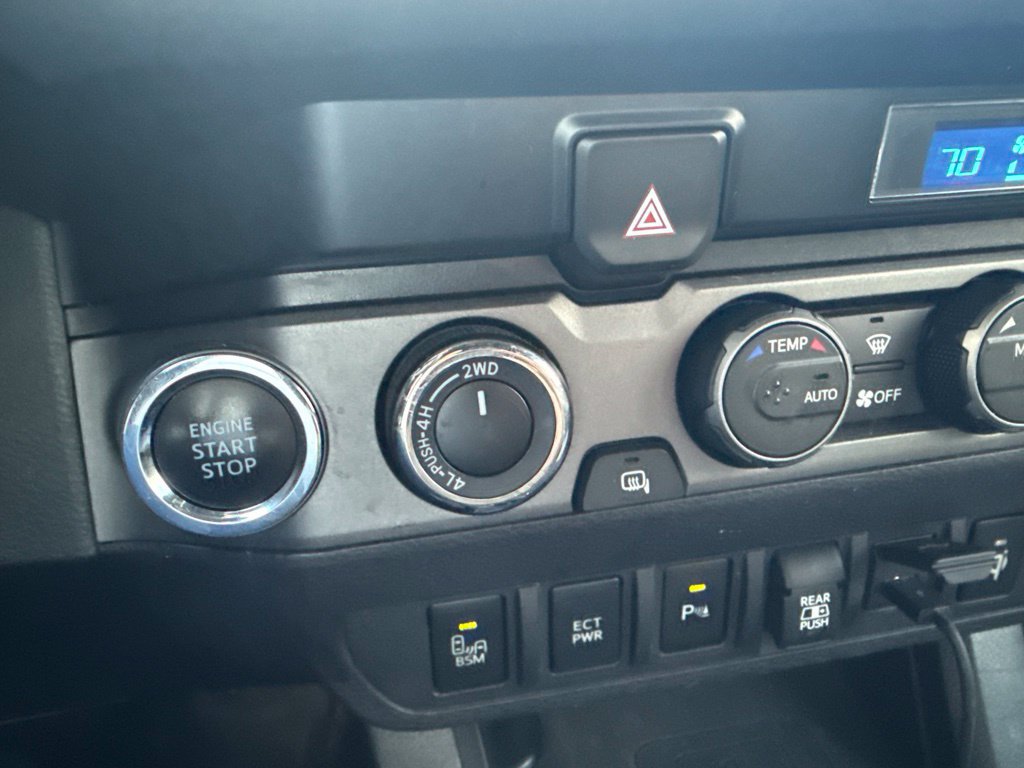 Used 2021 Toyota Tacoma TRD Off-Road w/ Technology Package AWD/4WD image 14