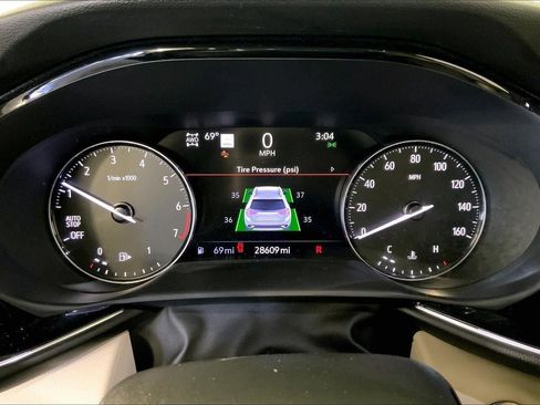 Used 2023 Buick Envision Avenir image 20