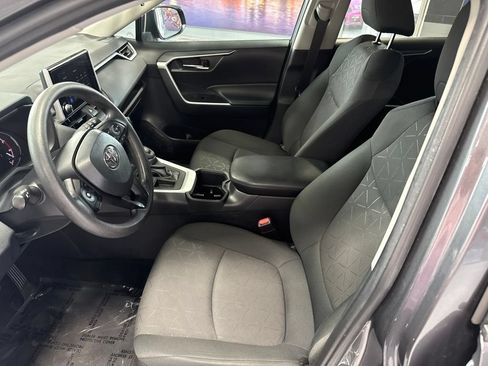 Used 2024 Toyota RAV4 XLE FWD image 12