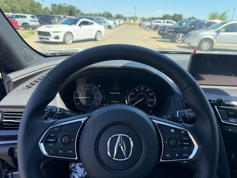 New 2026 Acura RDX SH-AWD image 14