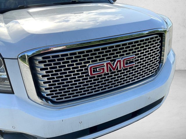 Used 2017 GMC Yukon Denali w/ Open Road Package AWD/4WD image 27